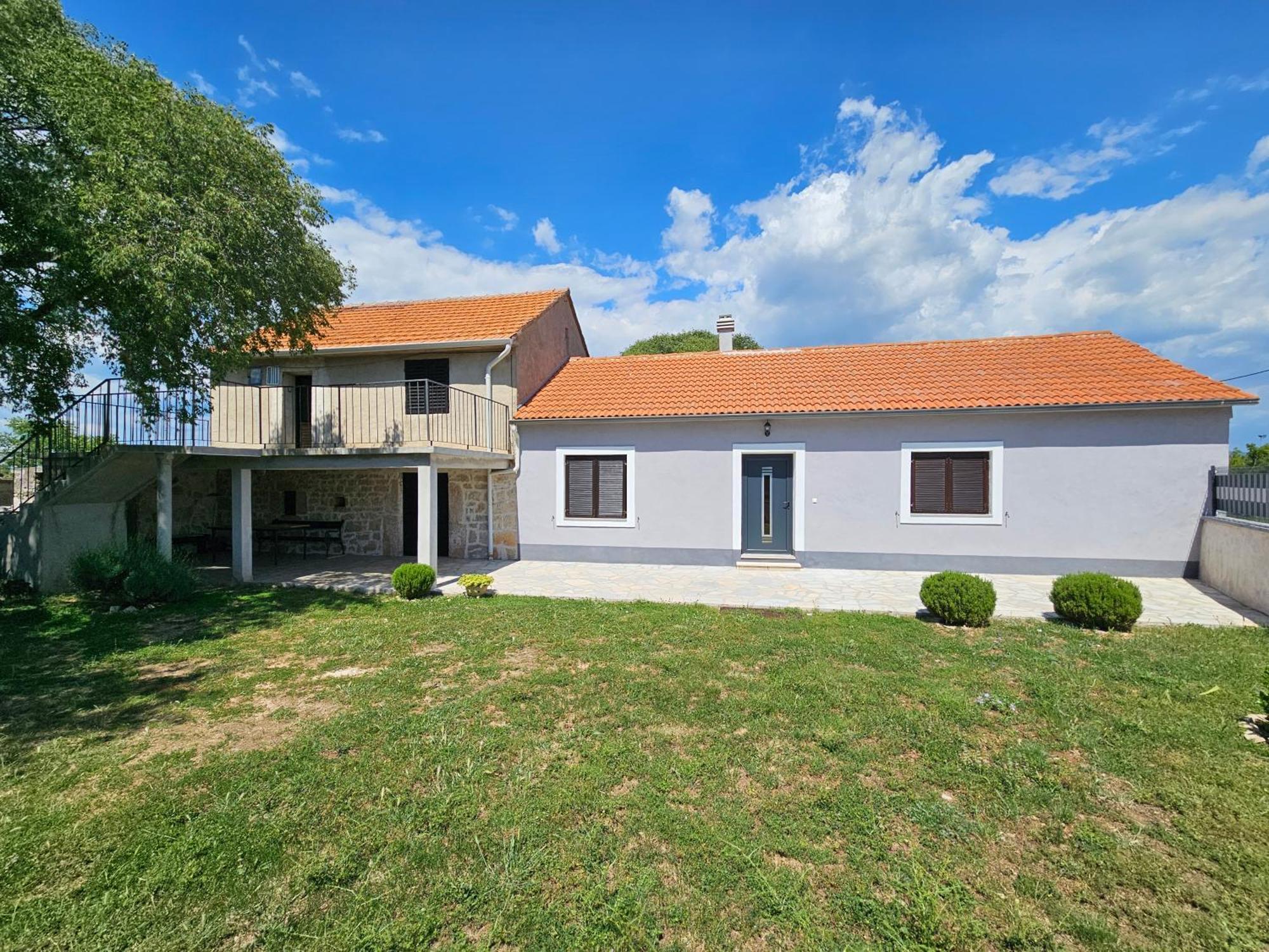 Holiday Home Nena Drniš Kültér fotó